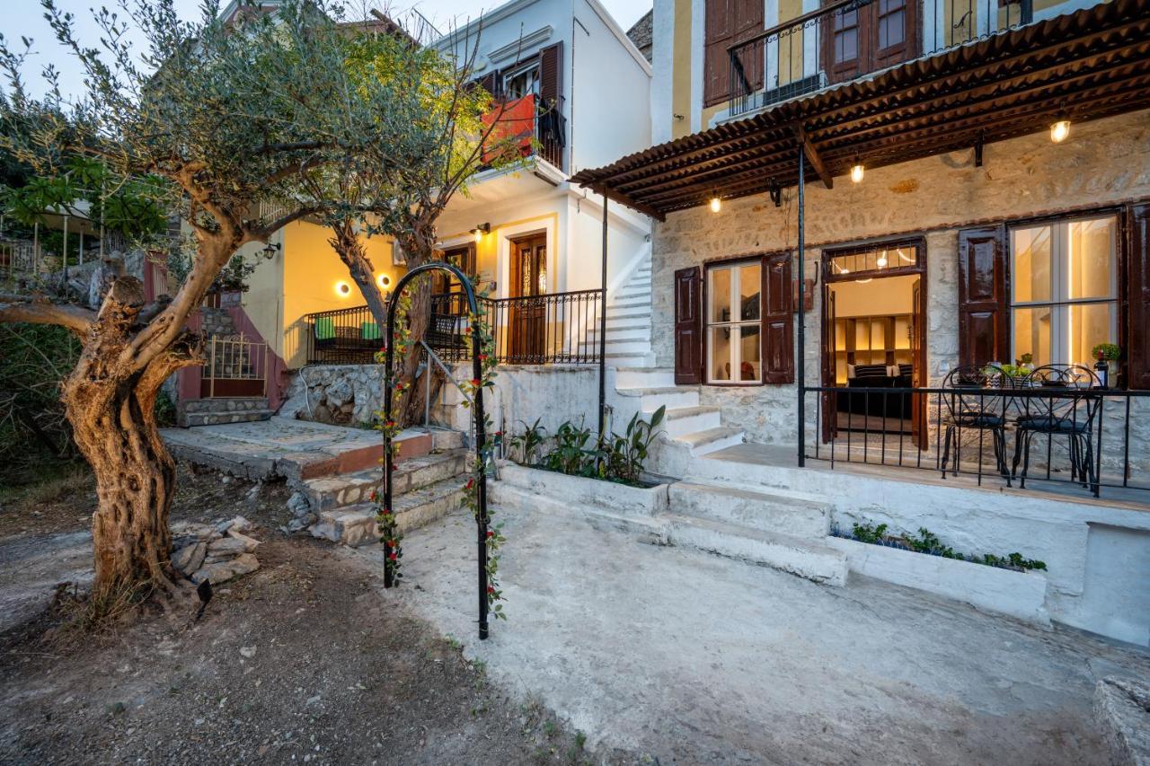 Townhall Apartment Сими Екстериор снимка