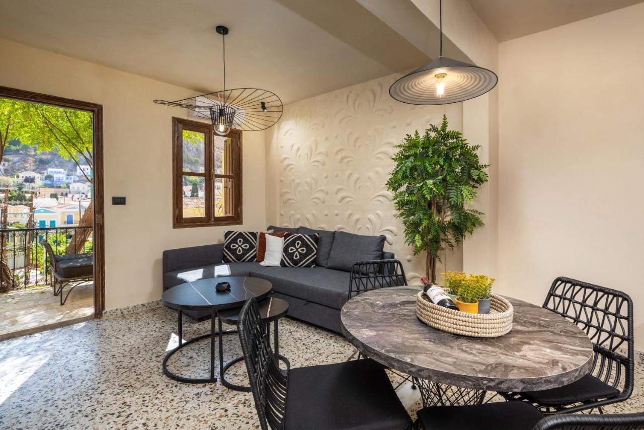 Townhall Apartment Сими Екстериор снимка