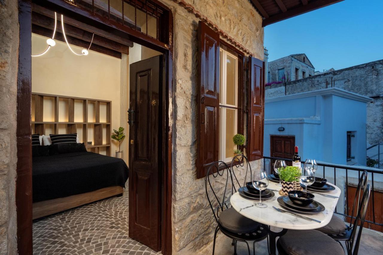 Townhall Apartment Сими Екстериор снимка